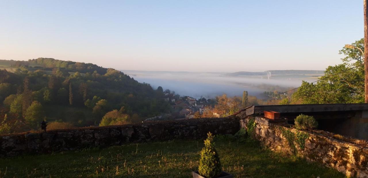 Dun-sur-Meuse B&B Chez Fouchs - Chambre D'Hotes المظهر الخارجي الصورة
